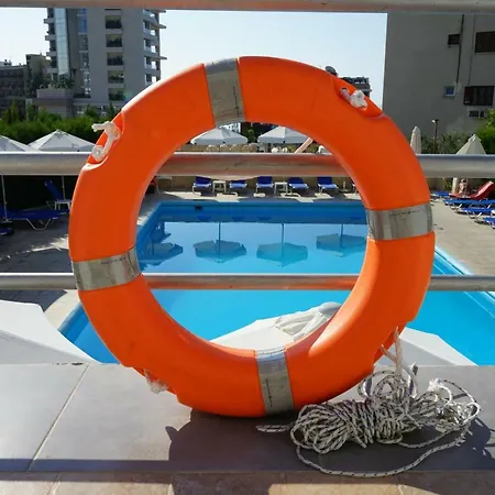 Polyxeni Aparthotel