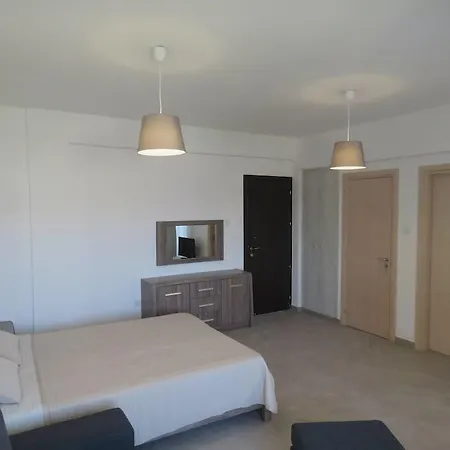 Polyxeni 3* Limassol